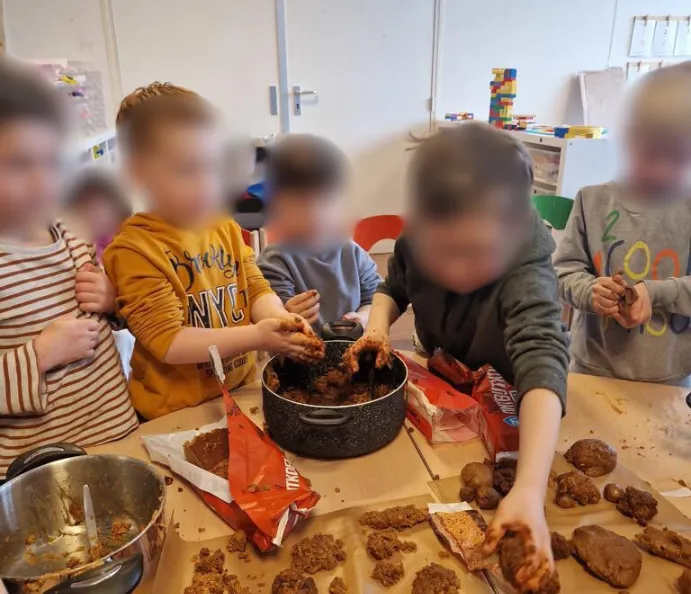 Leer kinderen welke soorten poep er zijn en maak het zelf! Ook leuk voor bij een kinderfeestje.