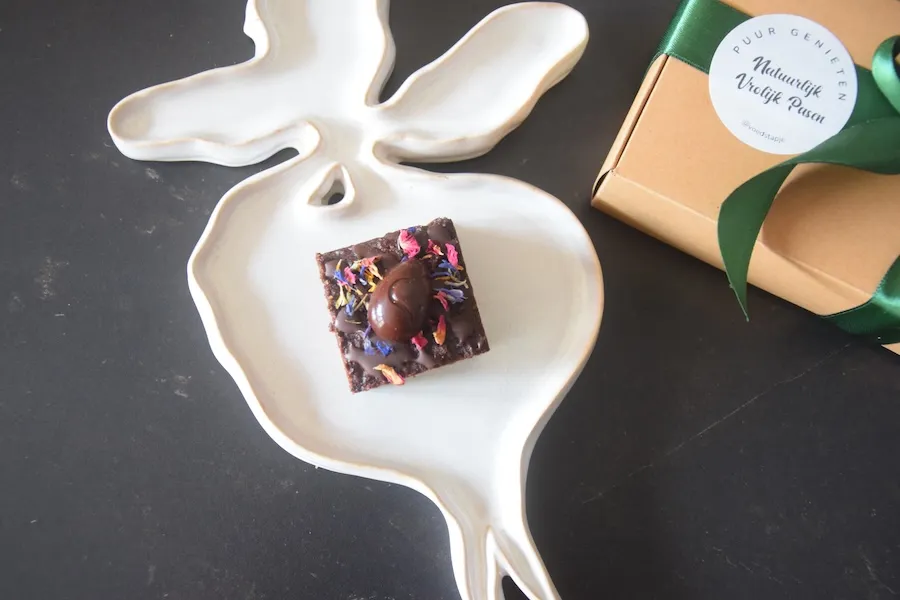 gezonde taart natuurlijk pure chocolade Pasen top