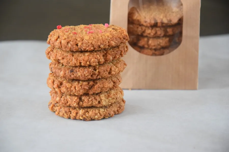 Gezonde haverkoek met vanille en gevriesdroogde framboos