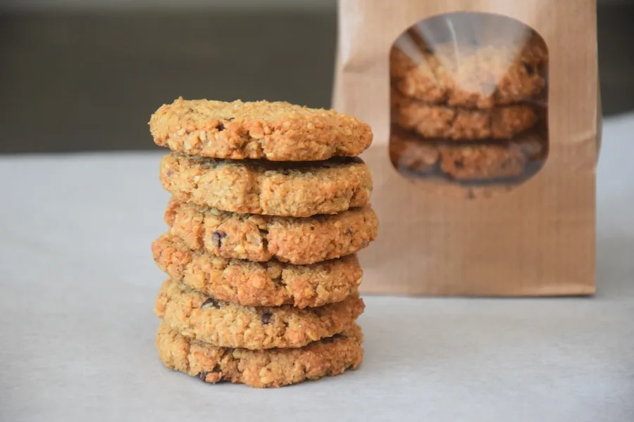 Gezonde chocolate chip cookie met mango